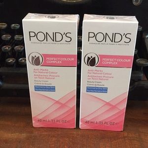 Pond’s Perfect Color Complex Cream